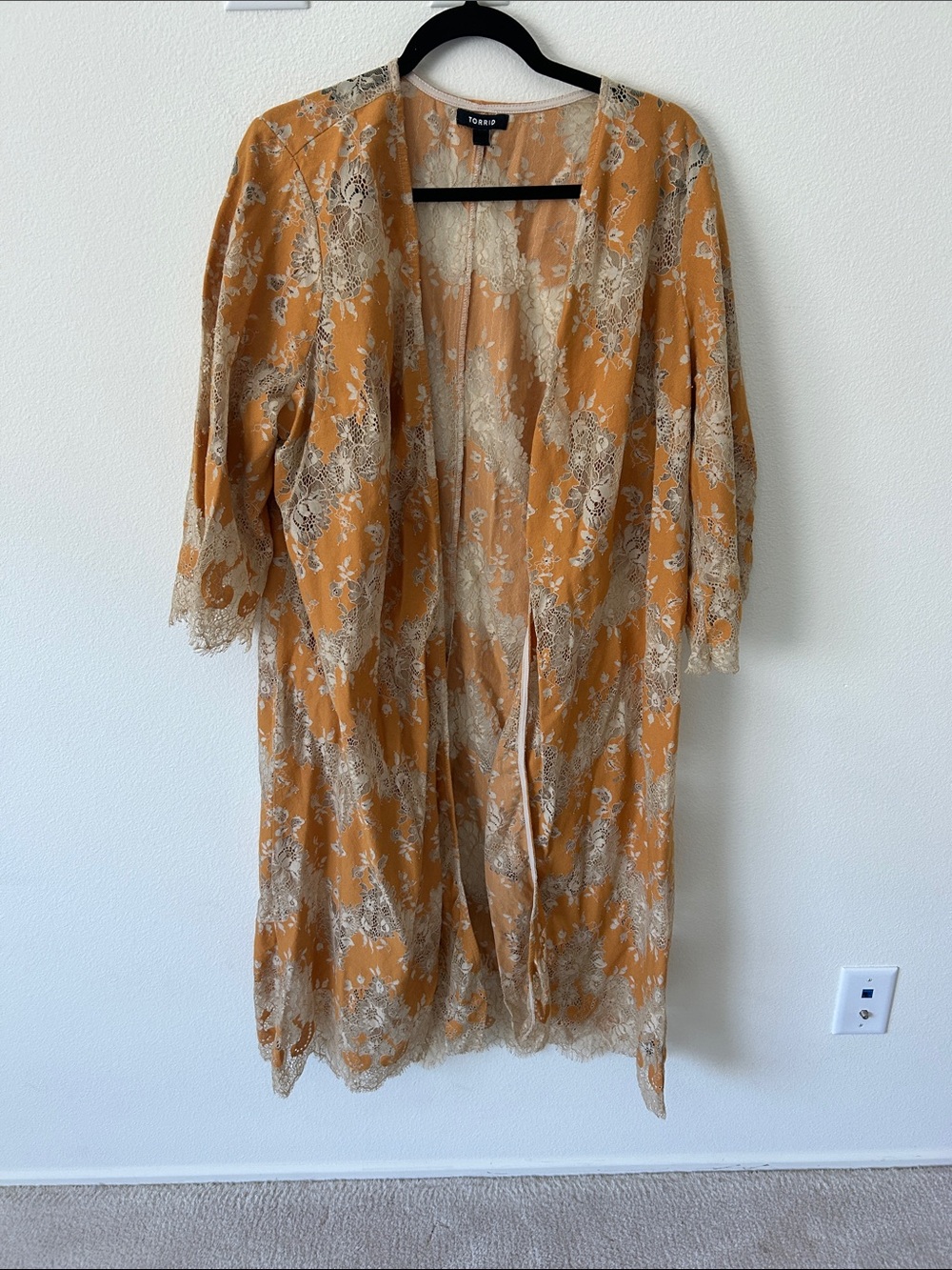 torrid Mustard Floral Lace-Trim Kimono Robe